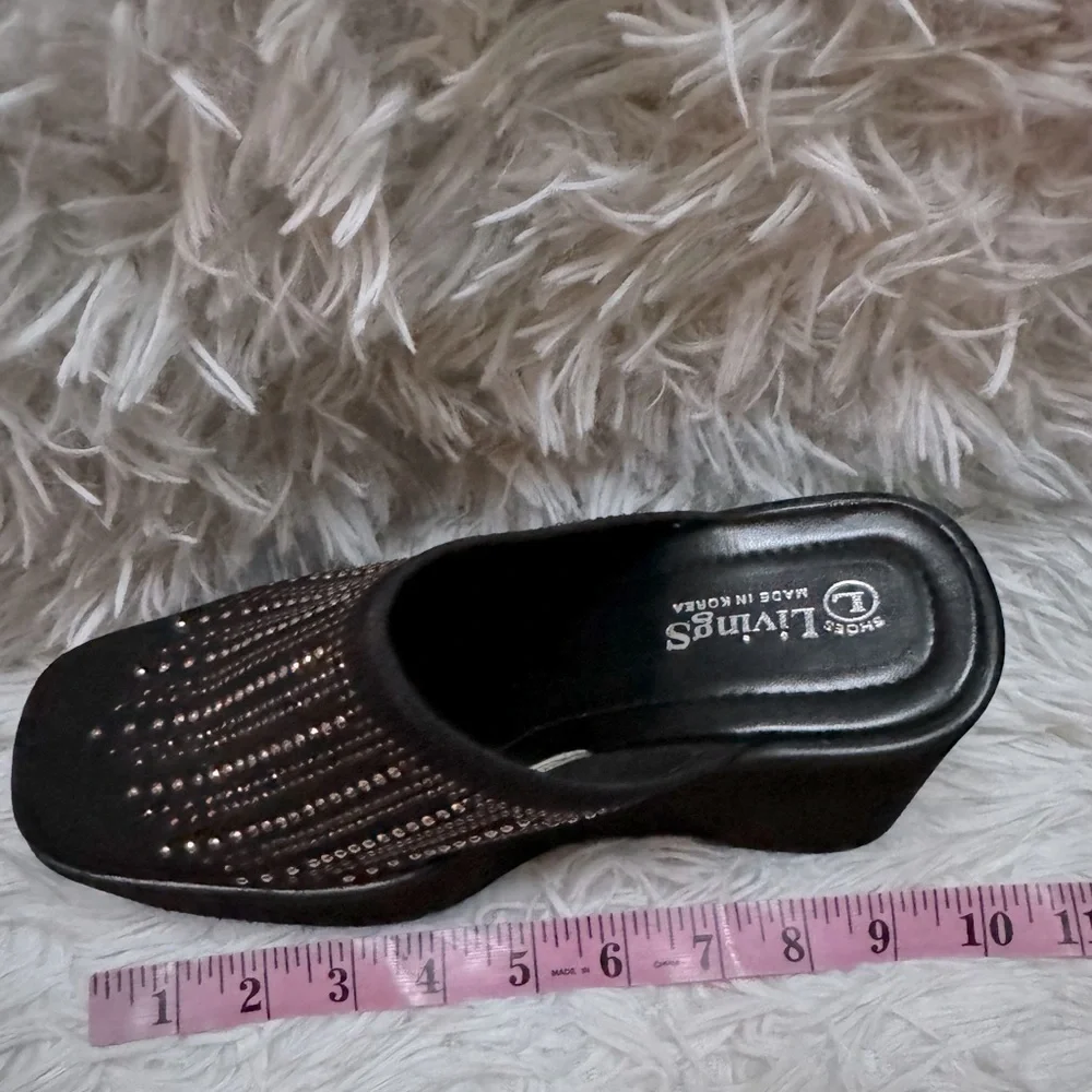 New RARE (Made in Korea) Black platform mules size 6-7 w/rose gold rhinestone.